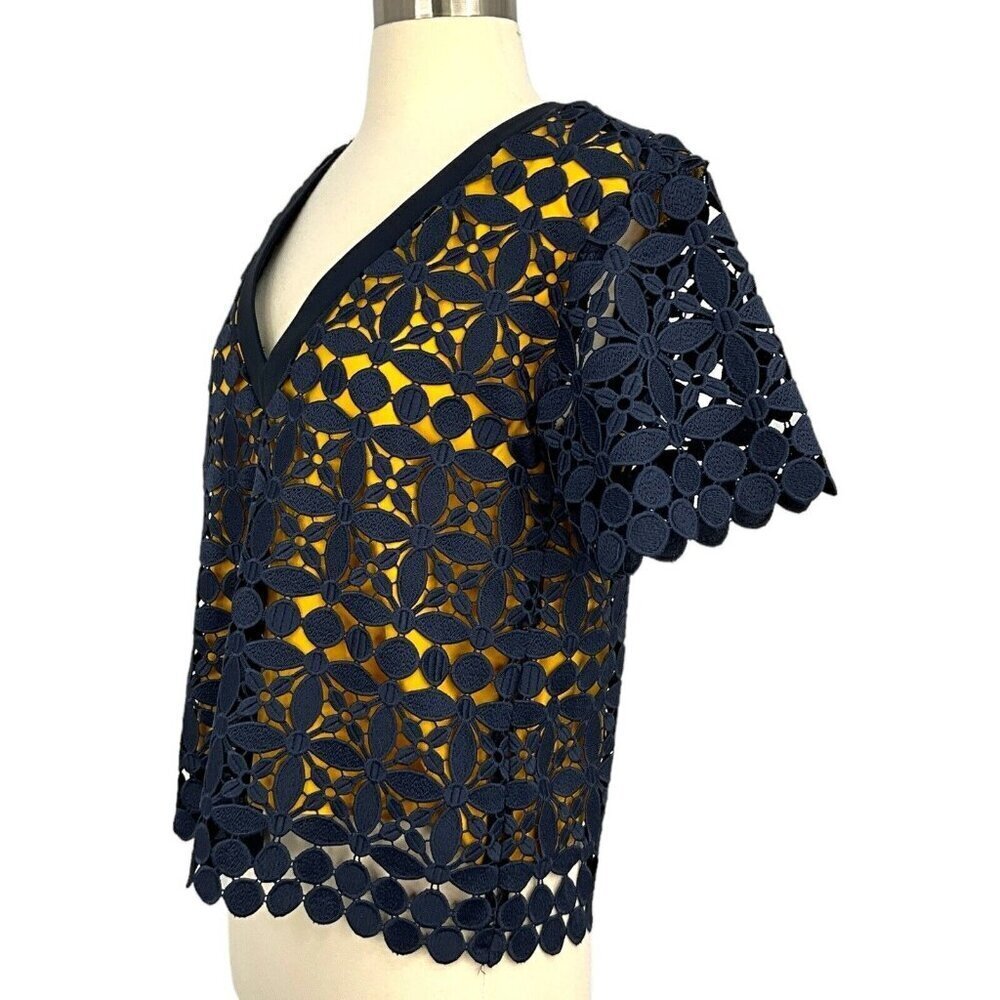 Max Mara Max & Co Size 6 Blouse Broderie Anglaise Navy Gold Short Sleeve V Neck - Picture 4 of 14